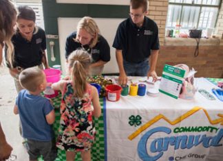 Students Learn to Steer Their Farm Through Ups And Downs This Fair Season